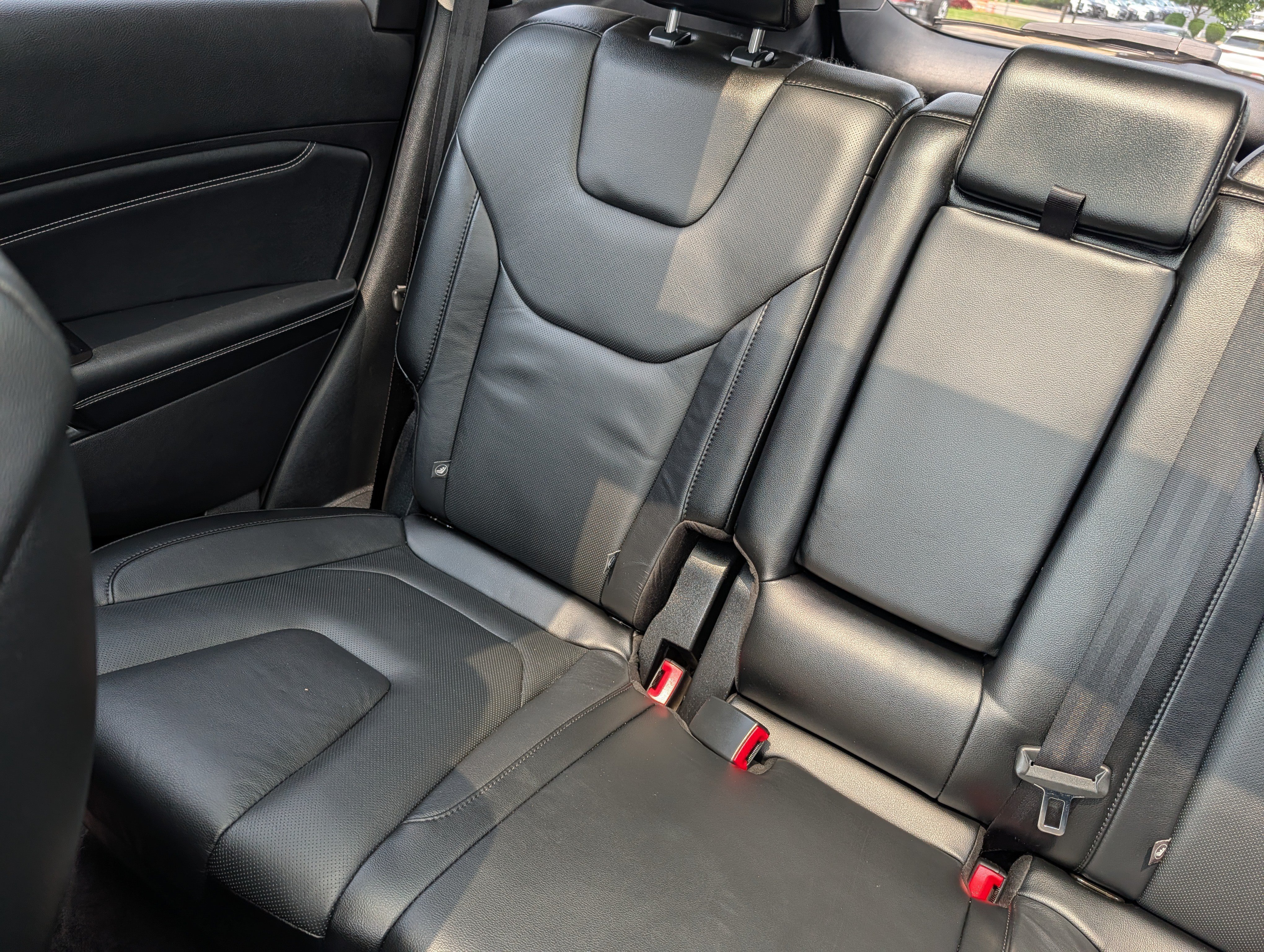 Used 2016 Ford Edge Titanium w/ Equipment Group 301A AWD/4WD image 12