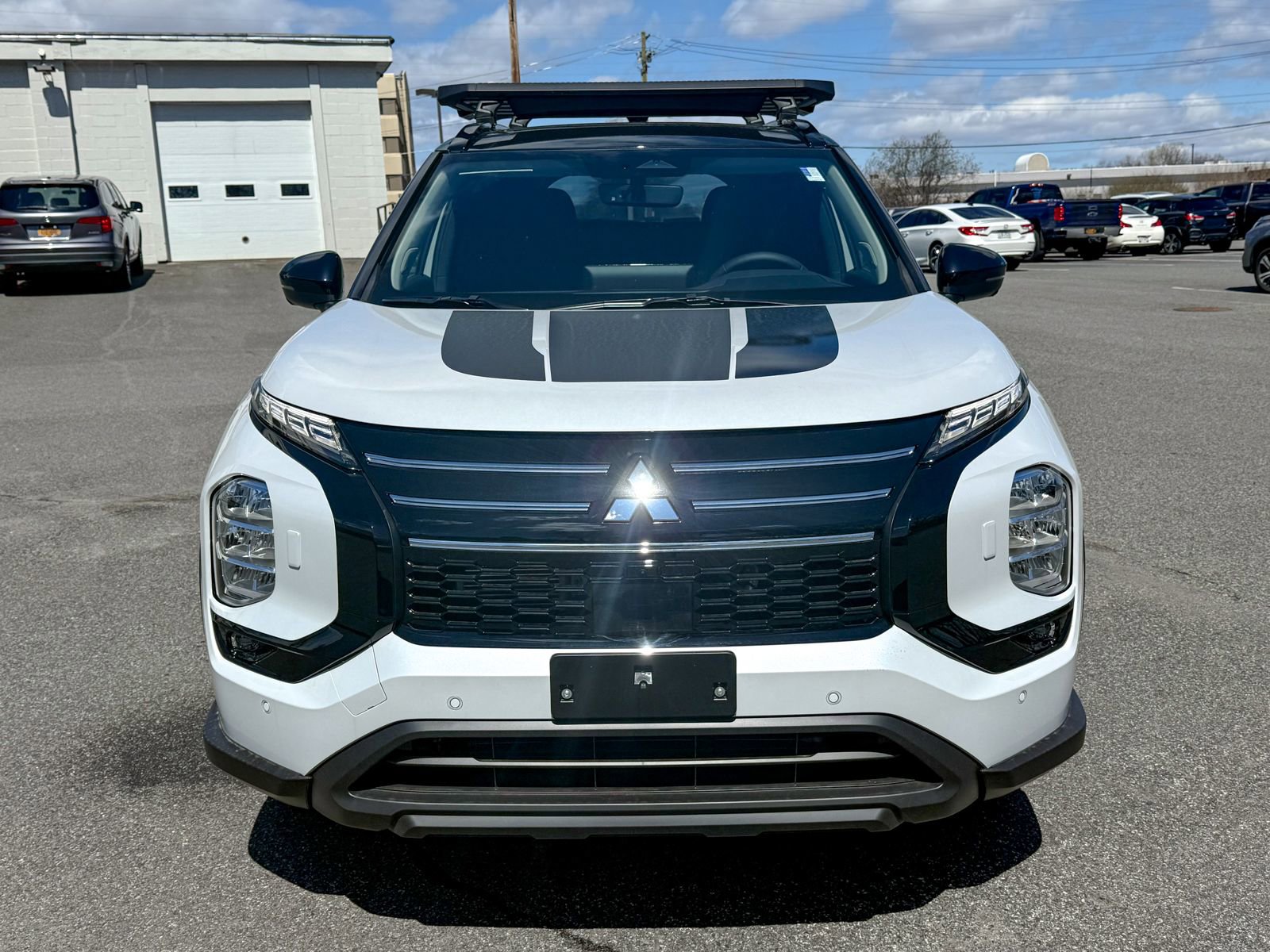 New 2026 Mitsubishi Outlander AWD image 2
