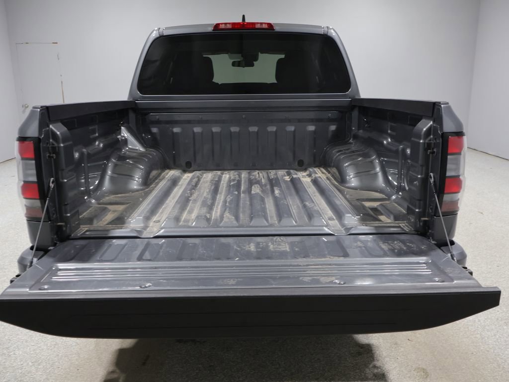 Used 2024 Nissan Frontier SV AWD/4WD image 4