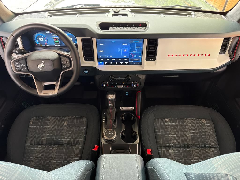 Used 2025 Ford Bronco Heritage Edition AWD/4WD image 22