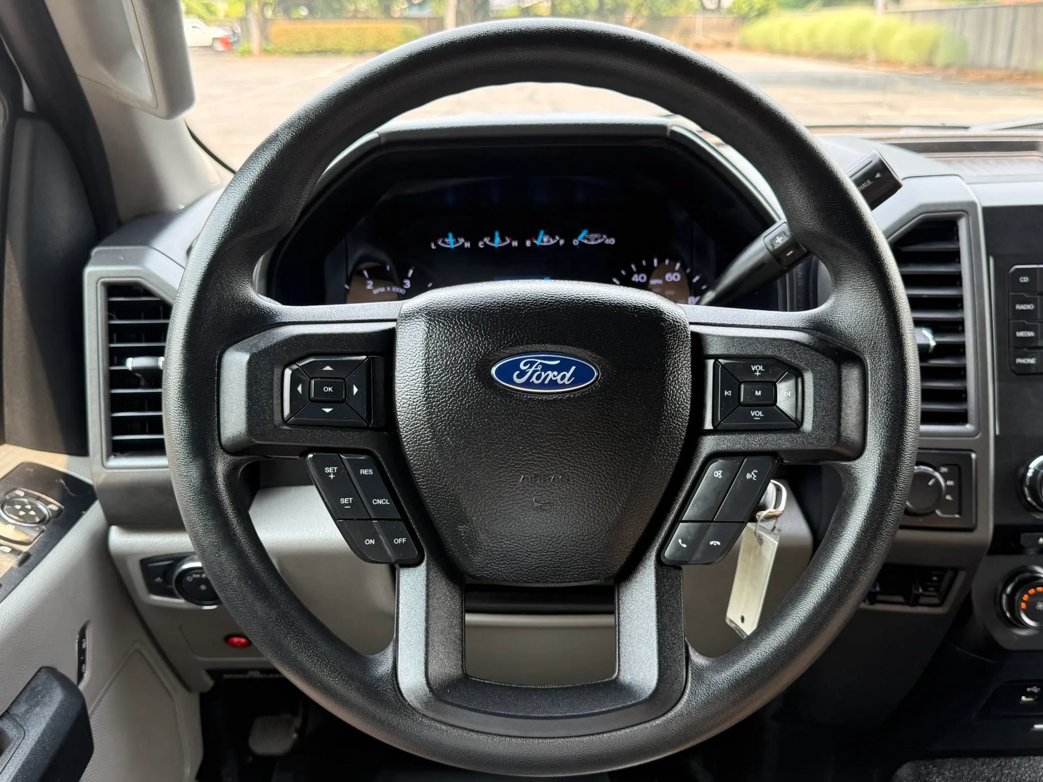 Used 2018 Ford F450 XL w/ Power Equipment Group AWD/4WD image 11