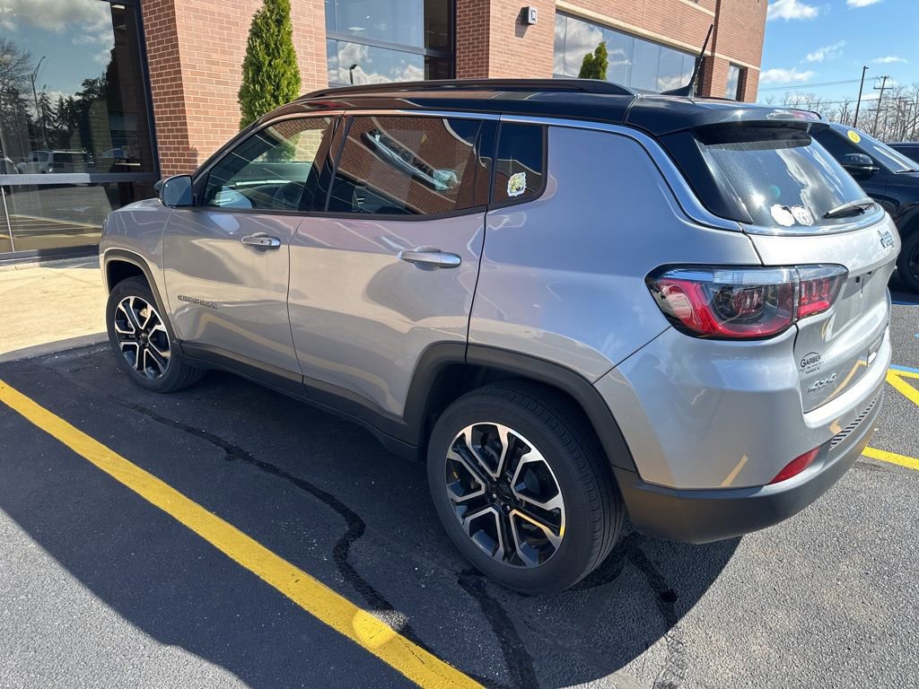 Used 2023 Jeep Compass Limited image 6