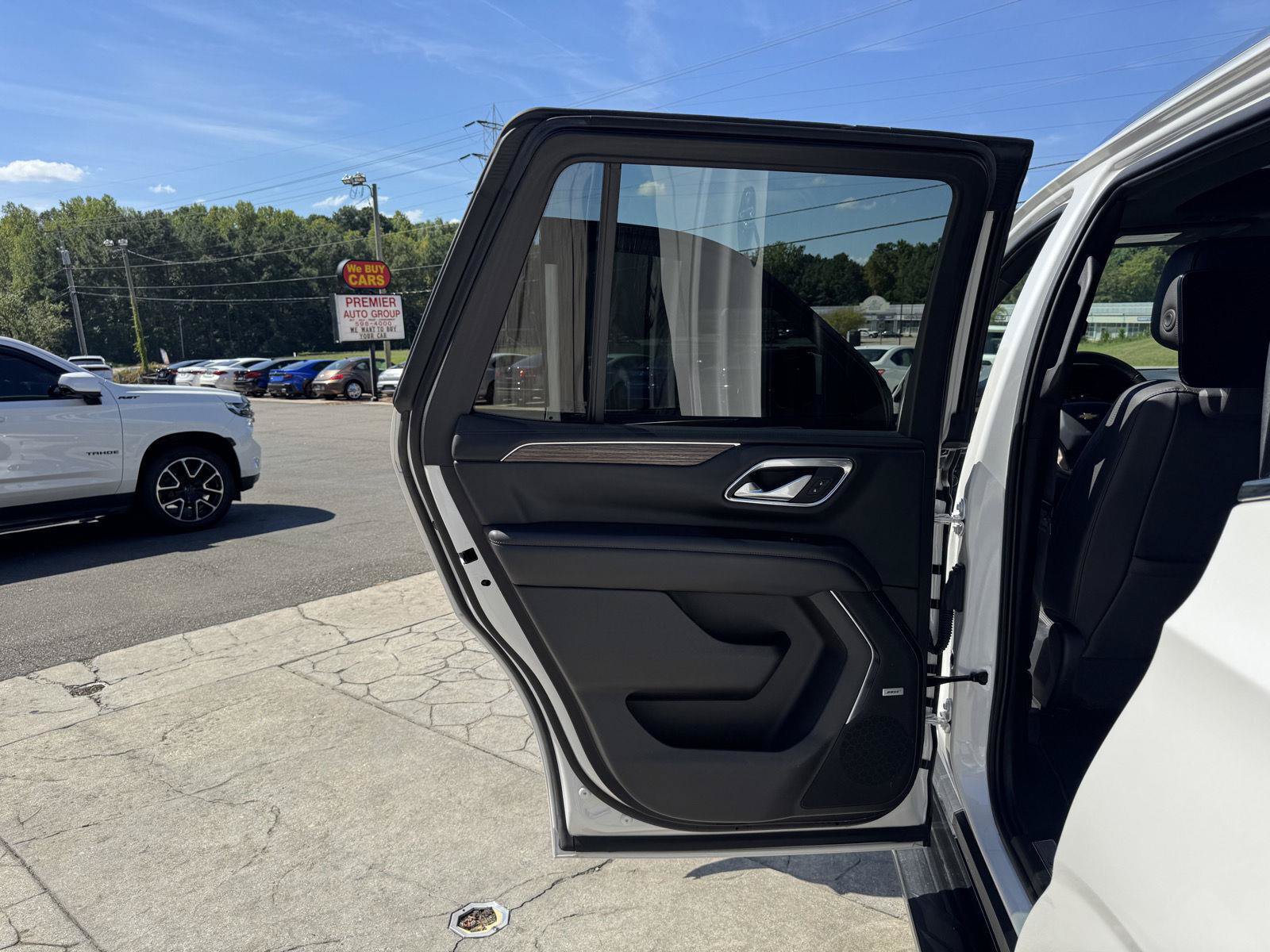 Used 2021 Chevrolet Tahoe High Country AWD/4WD image 9