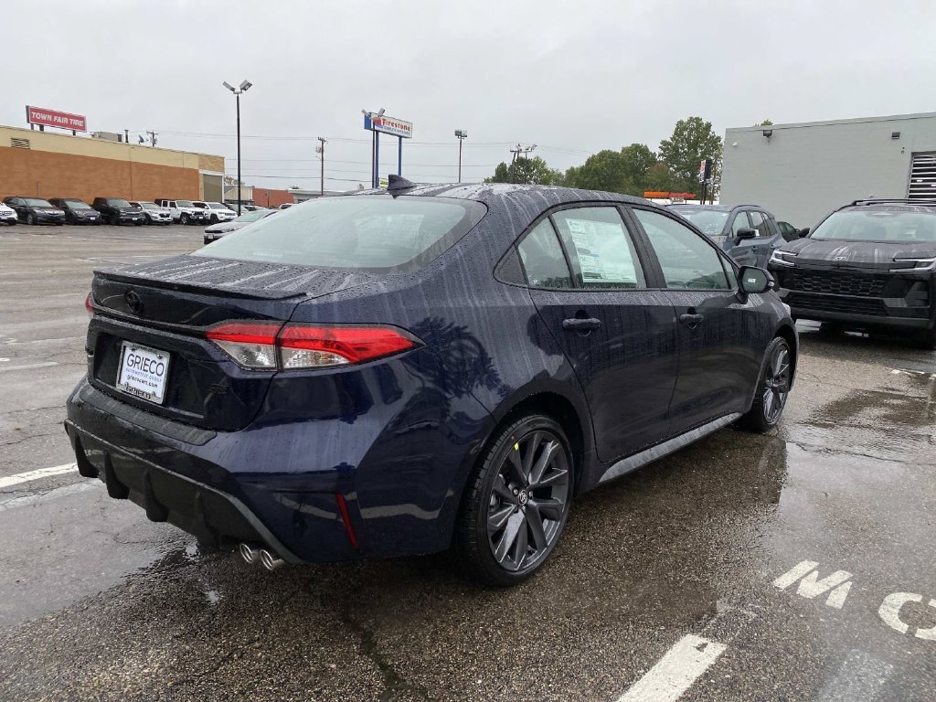 New 2026 Toyota Corolla SE w/ SE Package FWD image 3