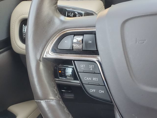Used 2023 Lincoln Nautilus Reserve AWD/4WD image 13