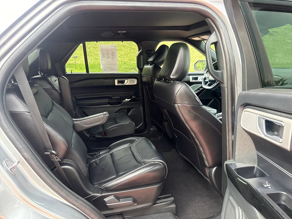 Certified 2024 Ford Explorer ST w/ Equipment Group 401A AWD/4WD image 24