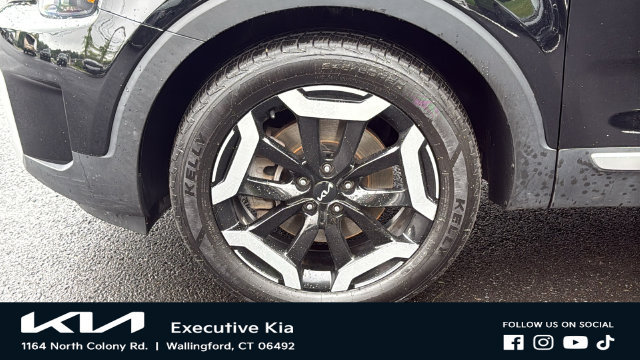 Certified 2024 Kia Telluride EX w/ EX Captain's Chair Package AWD/4WD image 8