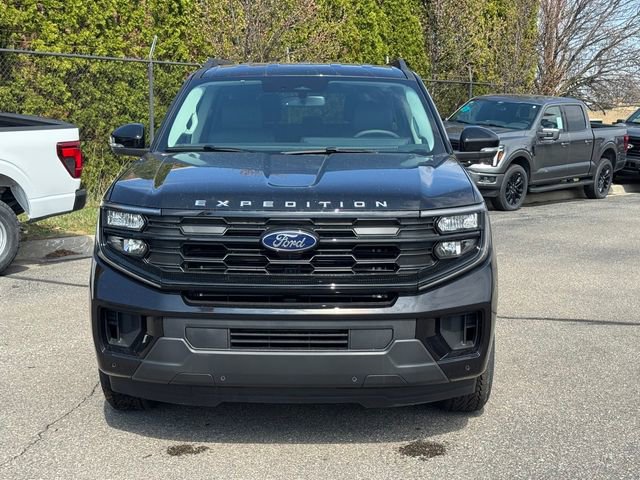 New 2026 Ford Expedition Active AWD/4WD image 2