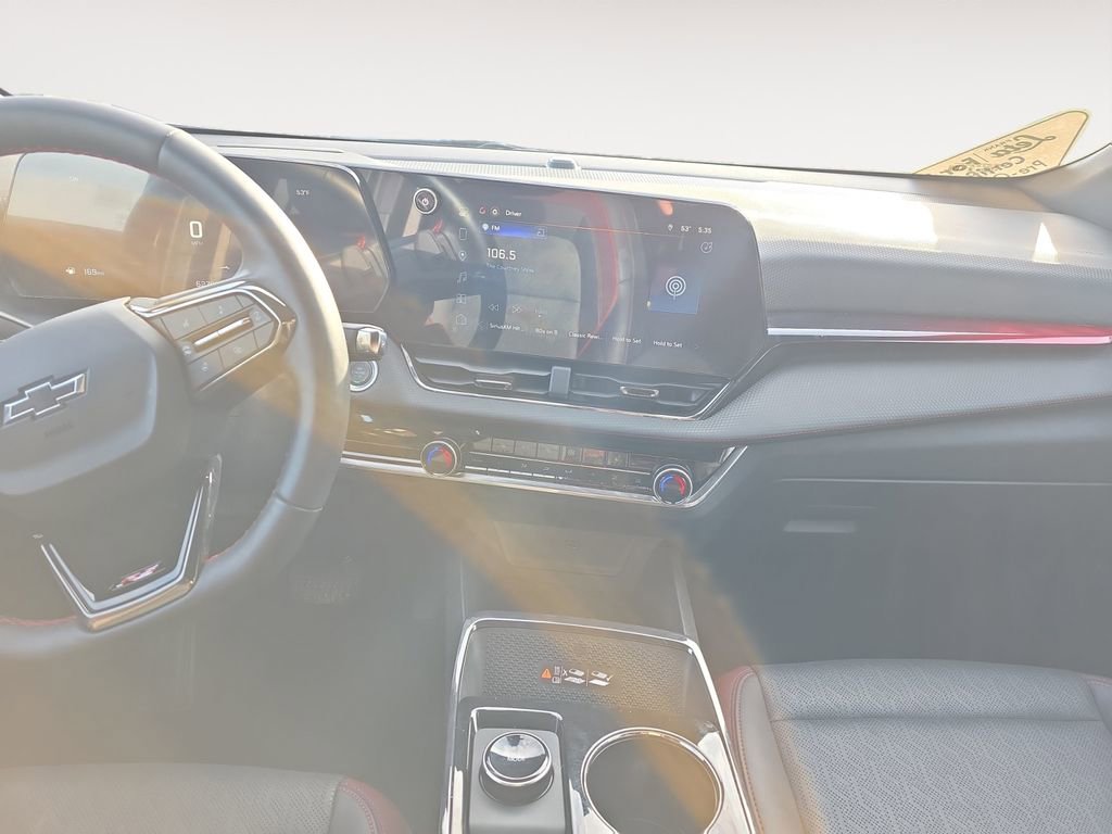 Used 2025 Chevrolet Equinox RS image 10