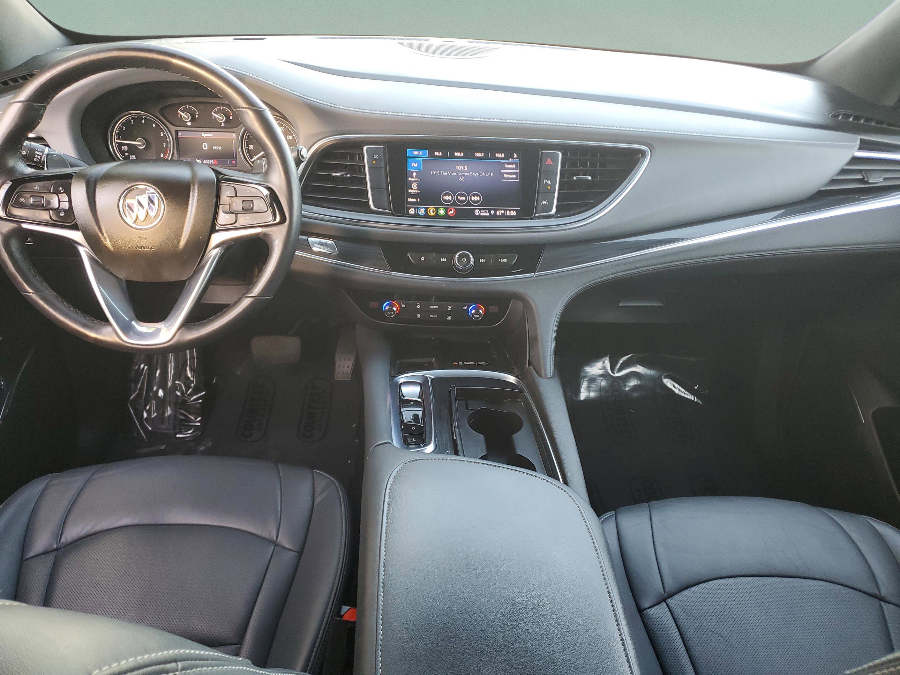 Used 2022 Buick Enclave Essence w/ Sport Touring Edition image 12