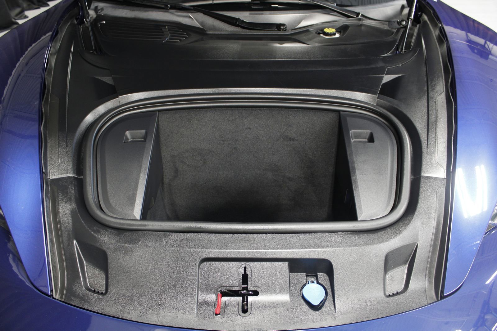 Certified 2021 Porsche Taycan image 17