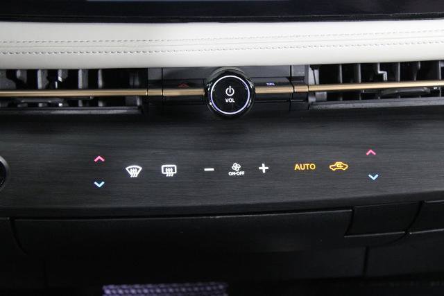 Certified 2023 Nissan Ariya FWD image 22