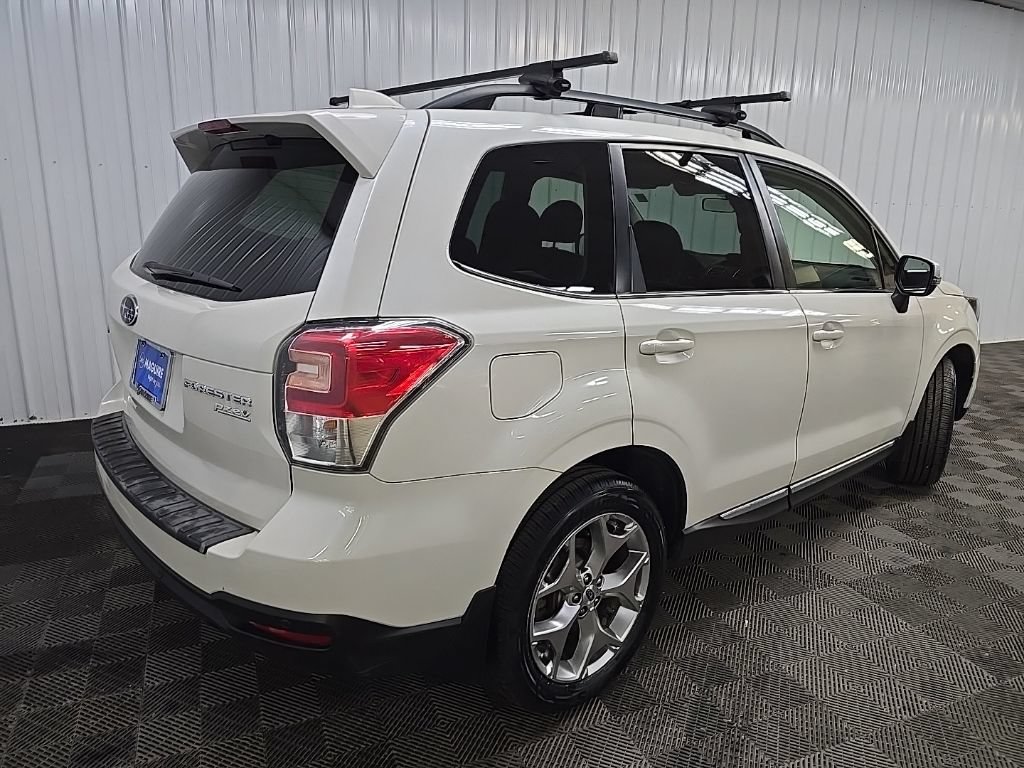Used 2017 Subaru Forester 2.5i Touring AWD/4WD image 12