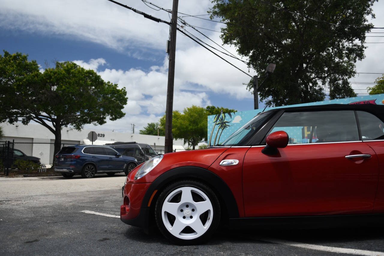 Used 2016 MINI Cooper S FWD image 6