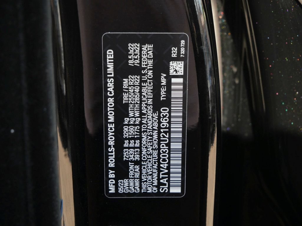 Certified 2023 Rolls-Royce Cullinan AWD/4WD image 35
