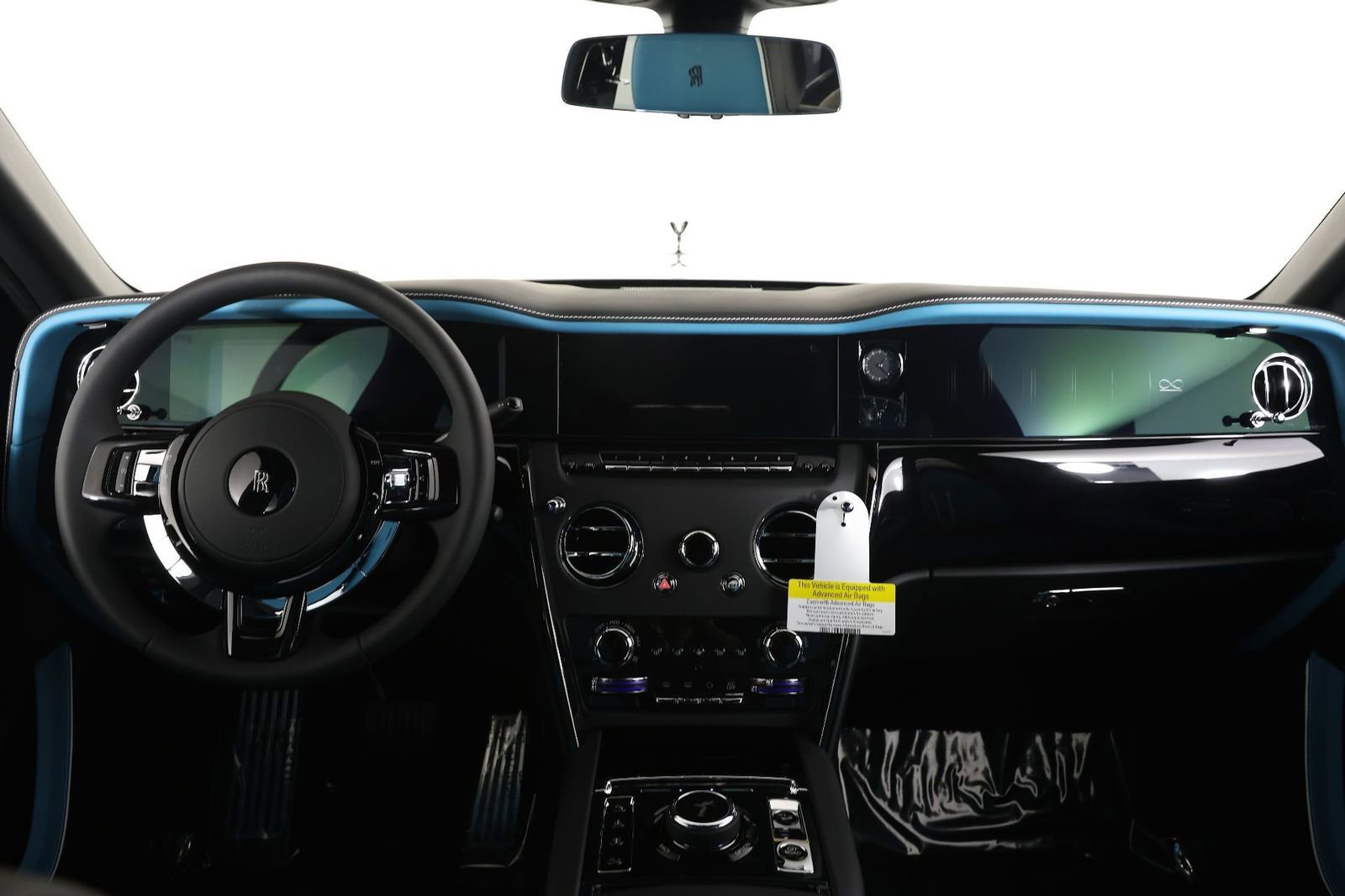 New 2026 Rolls-Royce Cullinan Black Badge image 11
