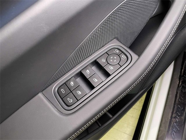 New 2025 Porsche Macan Turbo Electric image 36
