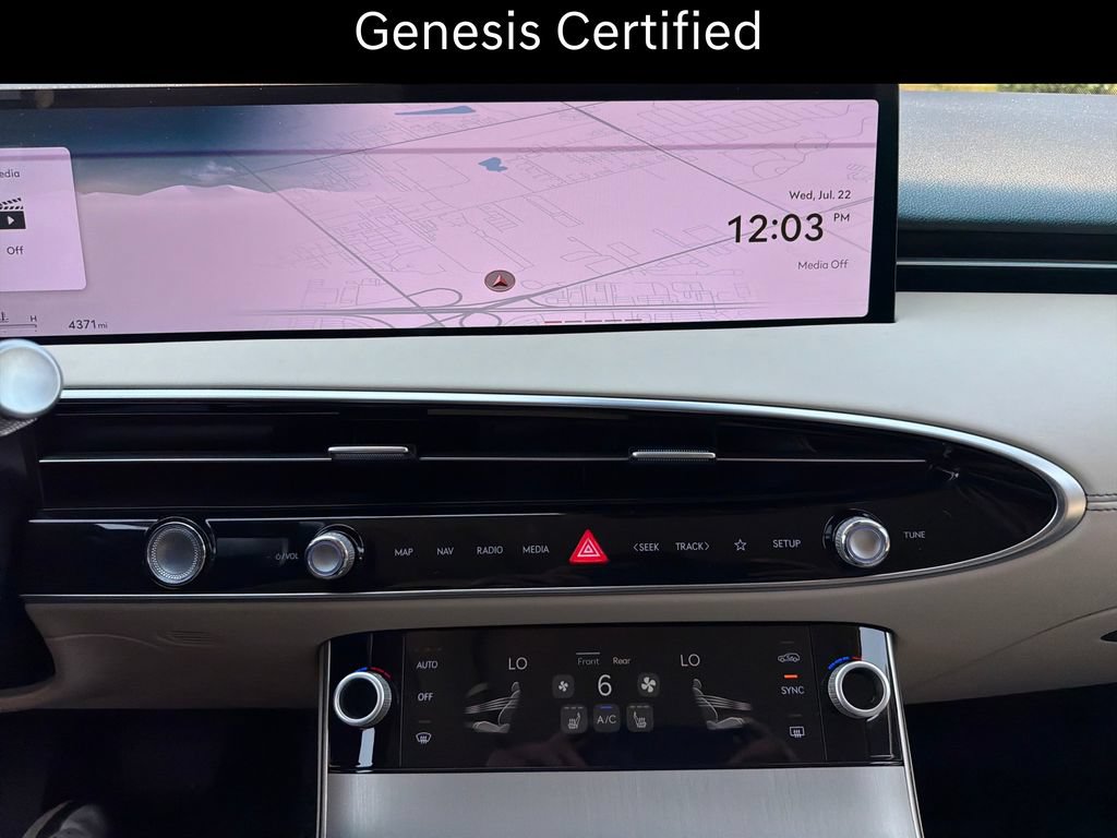 Certified 2026 Genesis GV70 2.5T Select AWD/4WD image 23