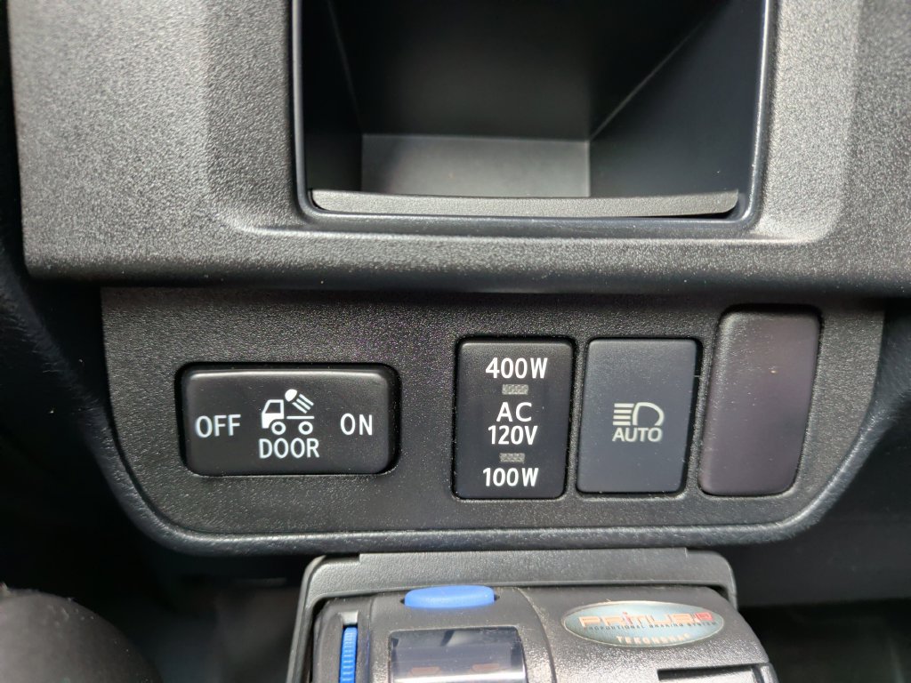 Used 2019 Toyota Tacoma TRD Sport AWD/4WD image 29