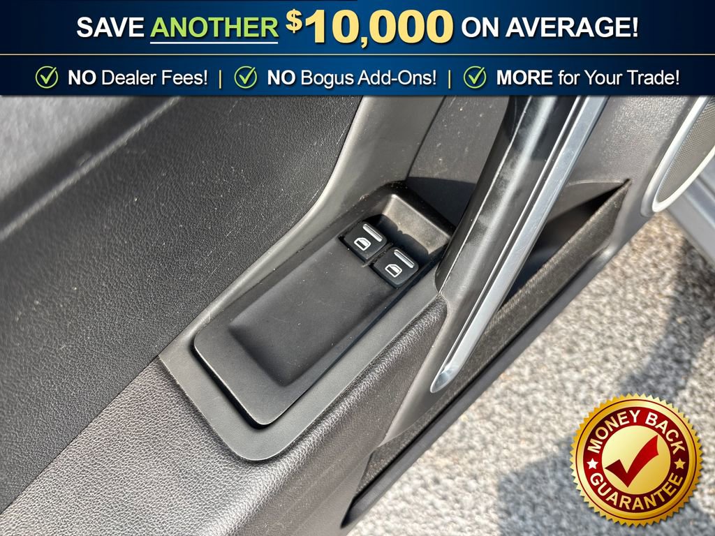 Used 2019 Volkswagen Beetle 2.0T SE image 16