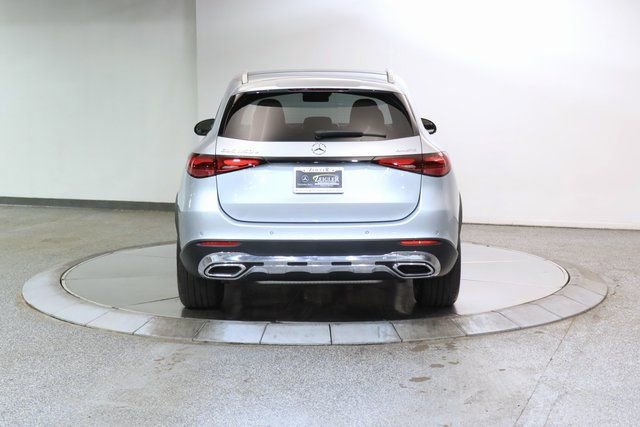 Used 2025 Mercedes-Benz GLC 350e 4MATIC w/ Driver Assistance Package image 14