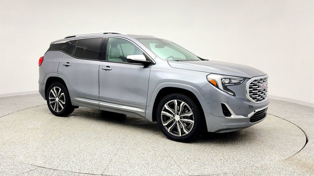 Used 2019 GMC Terrain Denali w/ Advanced Safety Package image 3