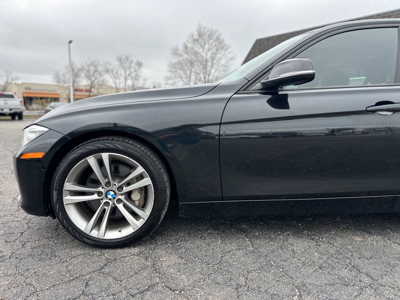 Used 2013 BMW 335i xDrive Sedan AWD/4WD image 10