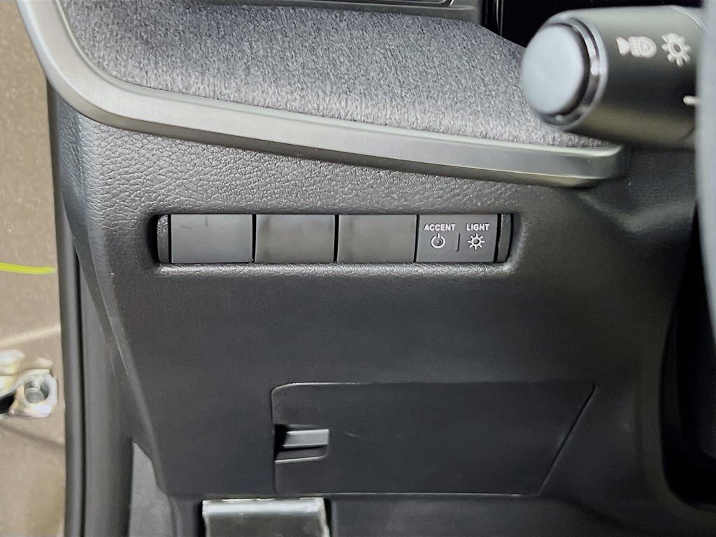 New 2026 Nissan Kicks SV w/ SV Premium Package image 9