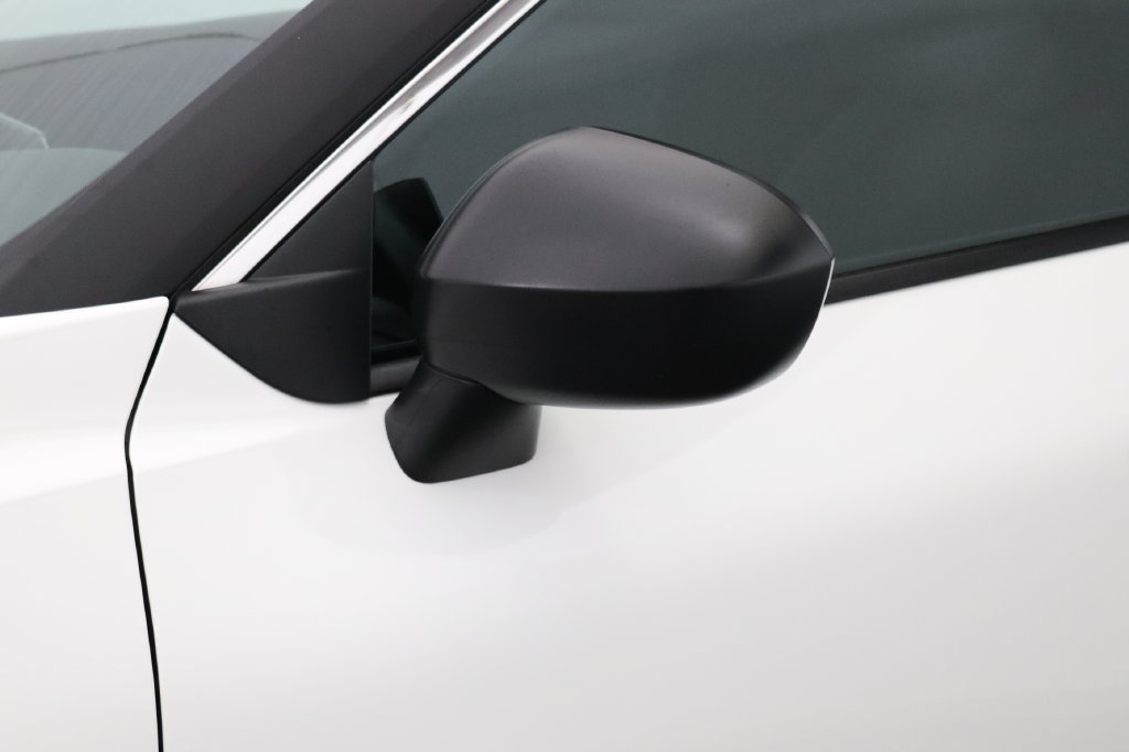 Used 2025 Nissan Rogue S AWD/4WD image 11