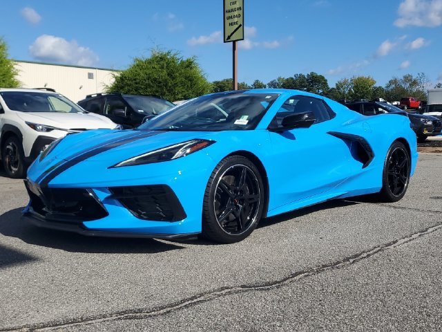 Used 2021 Chevrolet Corvette Stingray Premium Conv w/ Z51 Performance Package RWD image 3