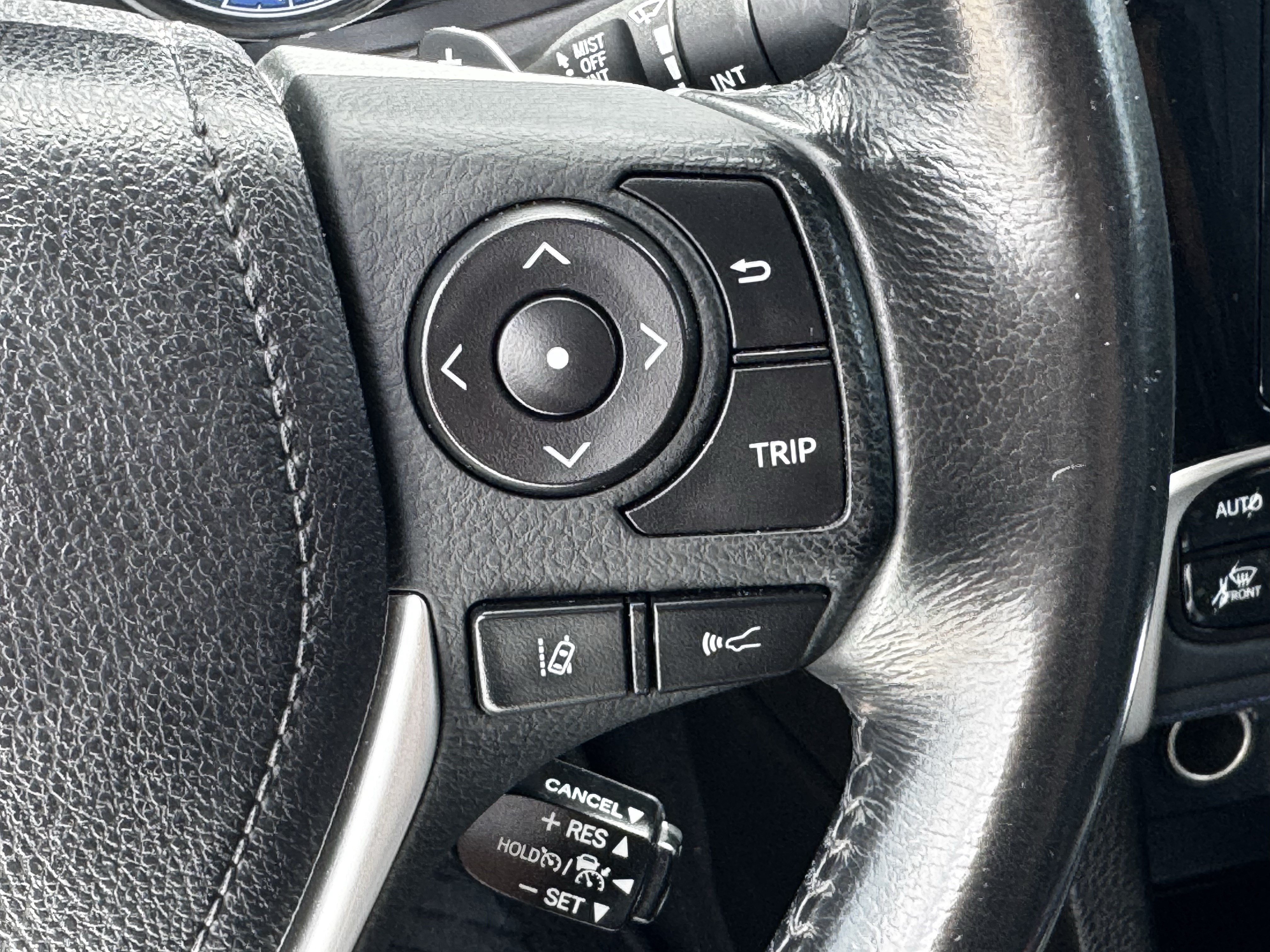 Used 2019 Toyota Corolla XSE FWD image 23