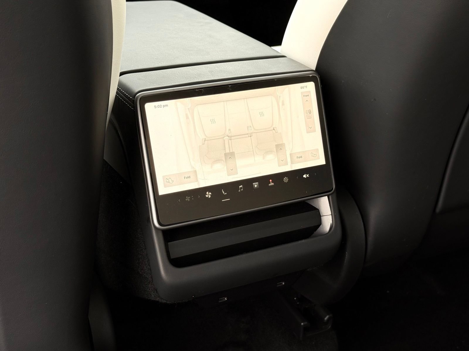 Used 2026 Tesla Model Y 2WD image 19