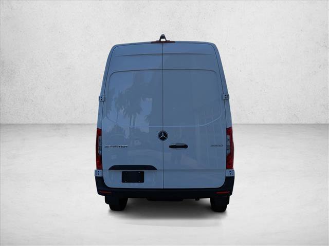 Used 2024 Mercedes-Benz Sprinter 2500 image 7