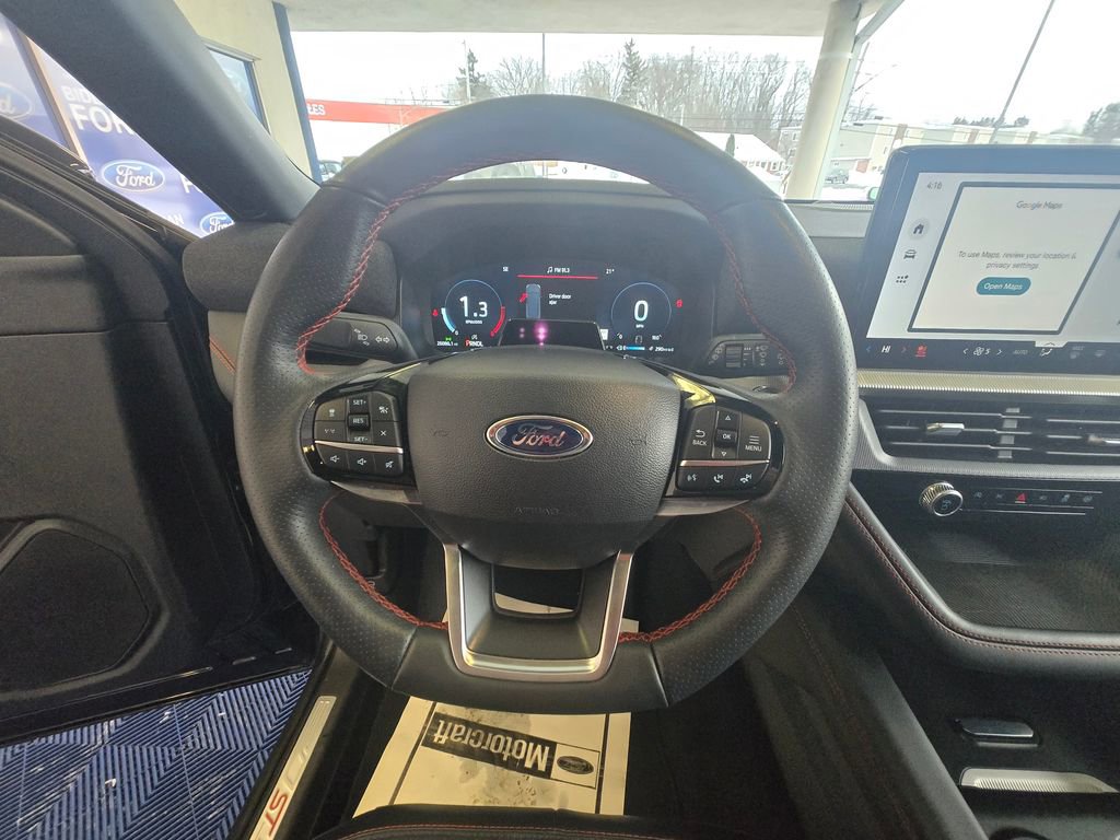 Used 2025 Ford Explorer ST-Line image 14