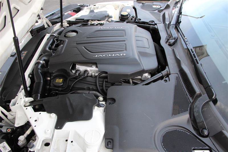 Used 2016 Jaguar F-TYPE R AWD/4WD image 30