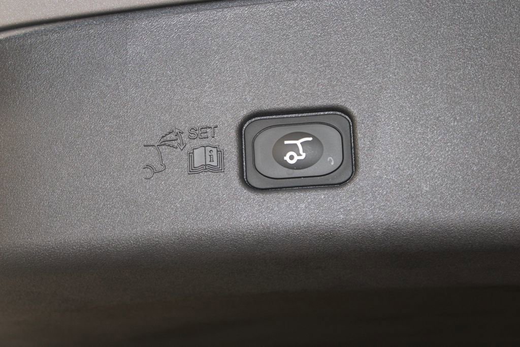 New 2026 Lincoln Nautilus Reserve image 16