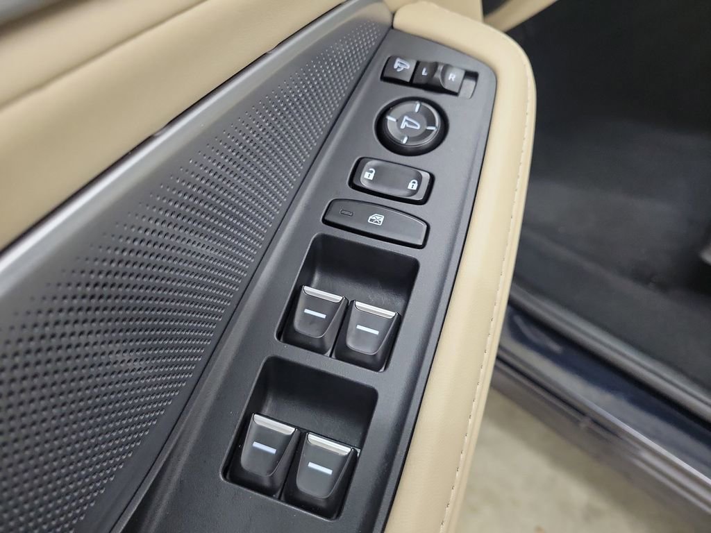Used 2025 Acura MDX w/ Technology Package image 24