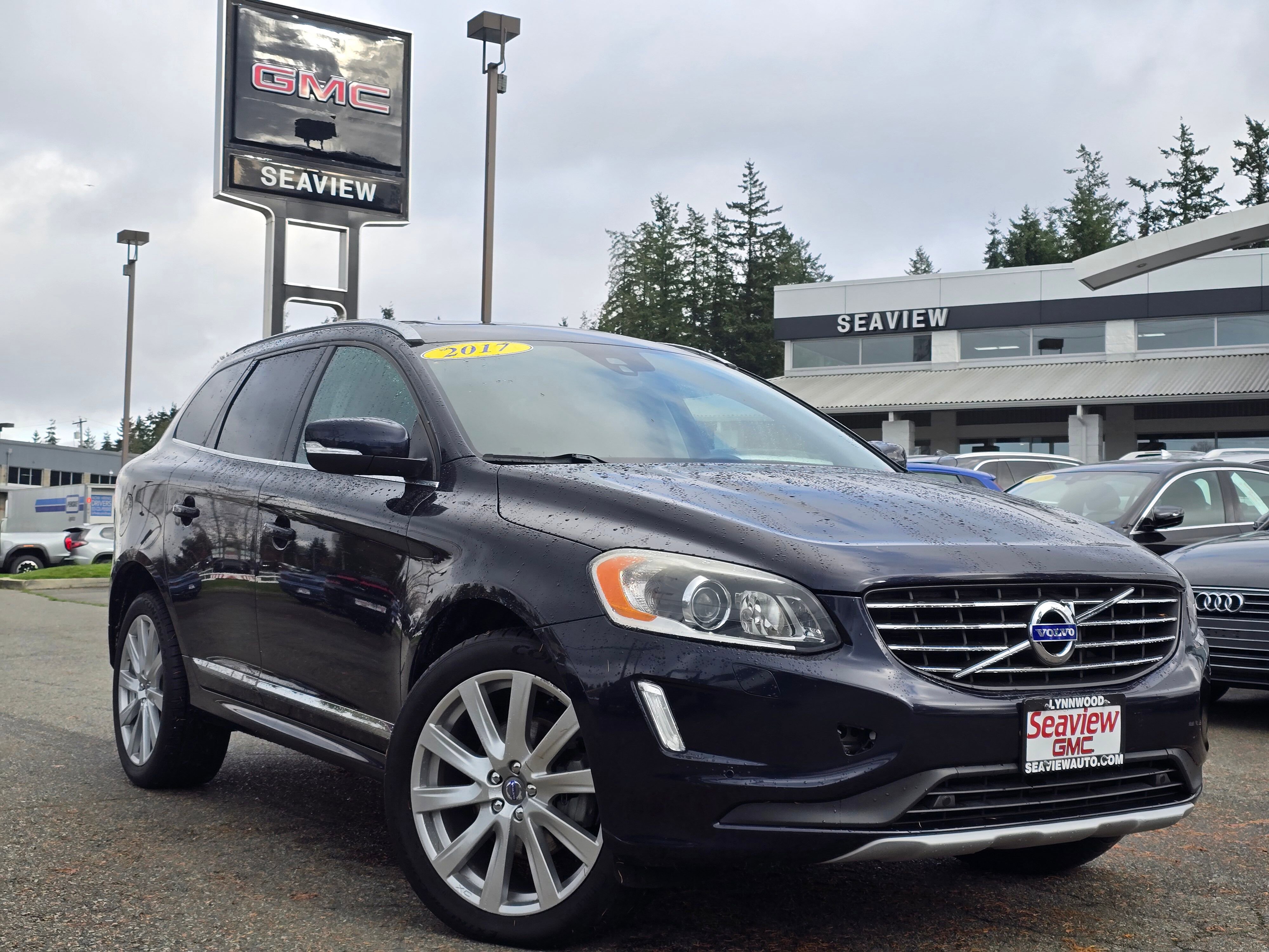 Used 2017 Volvo XC60 T6 Inscription w/ Preferred Option Package image 1