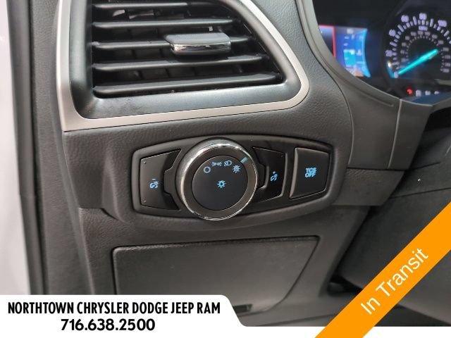 Used 2024 Ford Edge SE w/ Black Appearance Package AWD/4WD image 11
