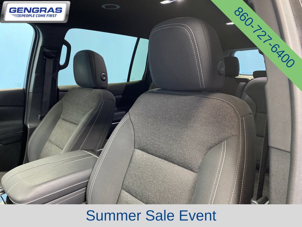 Used 2024 Chevrolet Traverse LT w/ Trailering Package AWD/4WD image 9