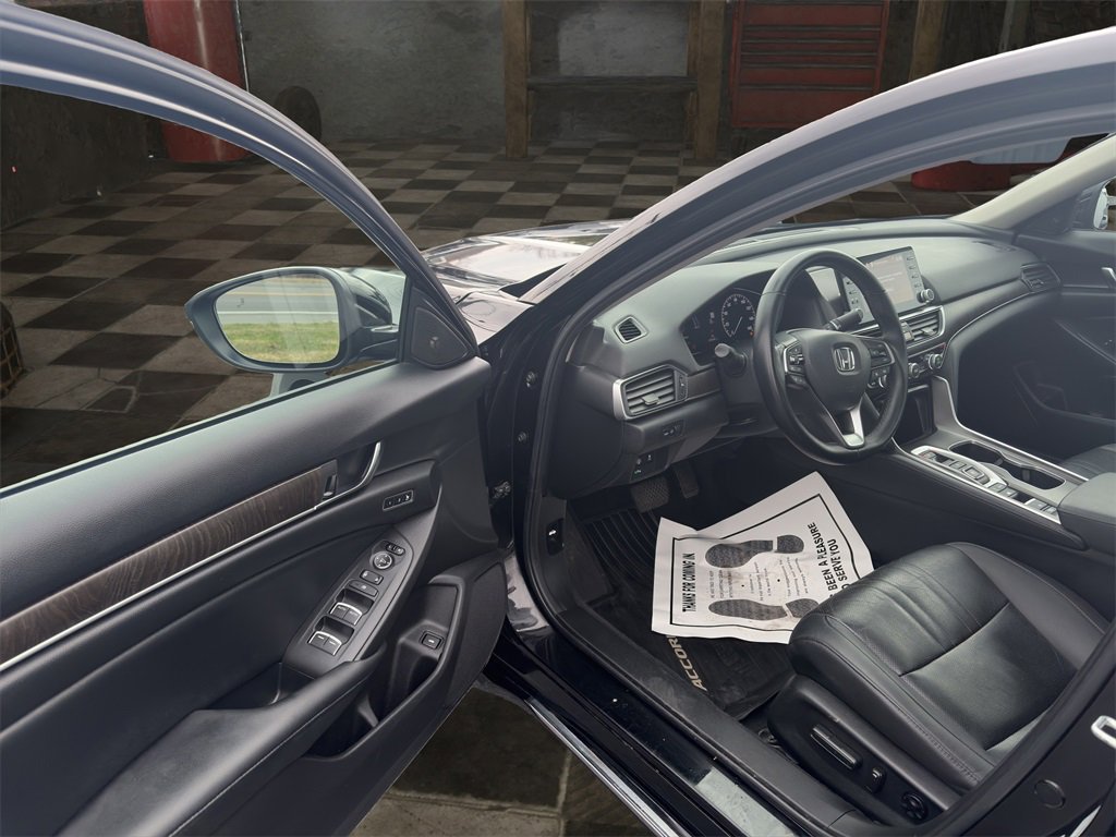 Used 2022 Honda Accord EX-L image 16