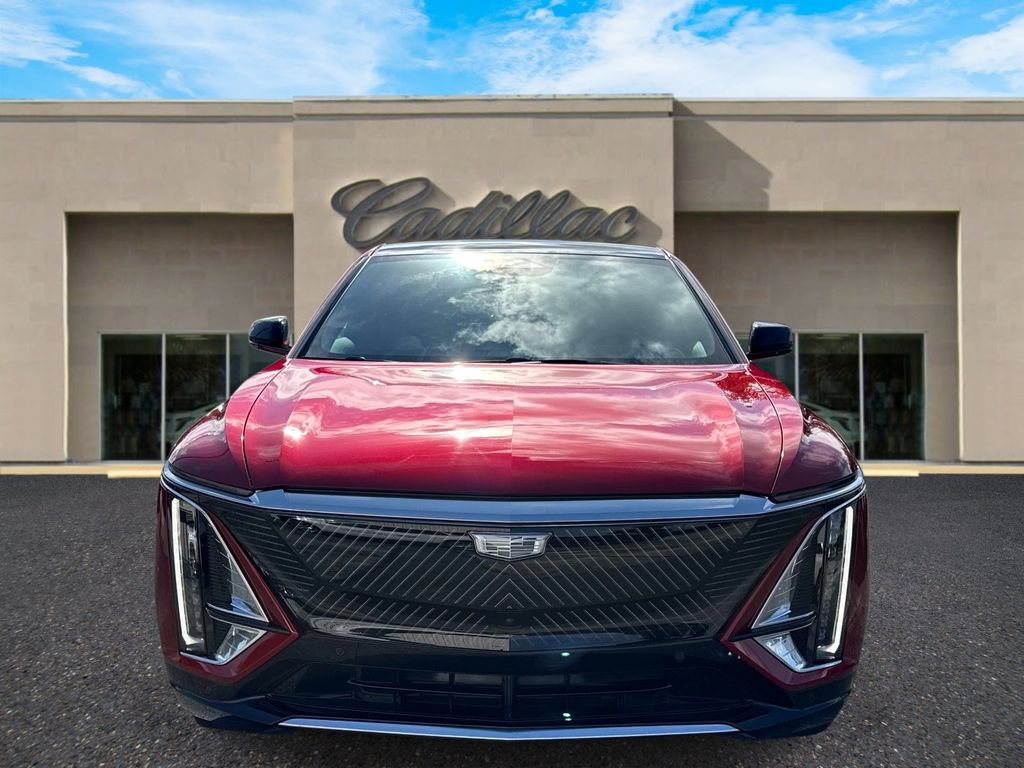 New 2026 Cadillac Lyriq Luxury RWD image 8