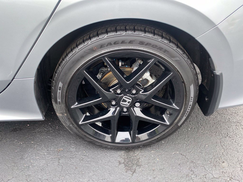 Used 2025 Honda Civic Sport image 16