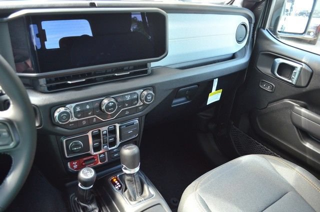 New 2026 Jeep Gladiator Sport AWD/4WD image 20