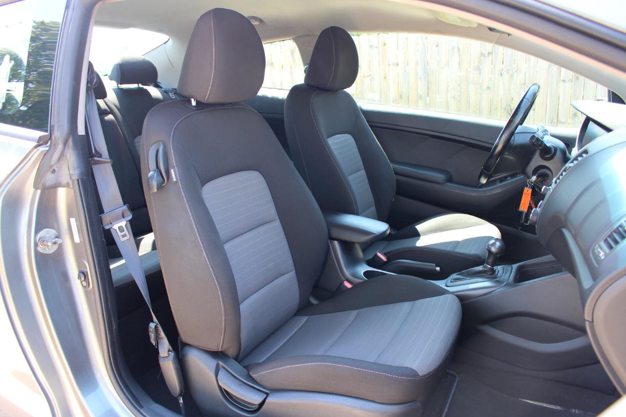 Used 2014 Kia Forte Koup EX FWD image 30