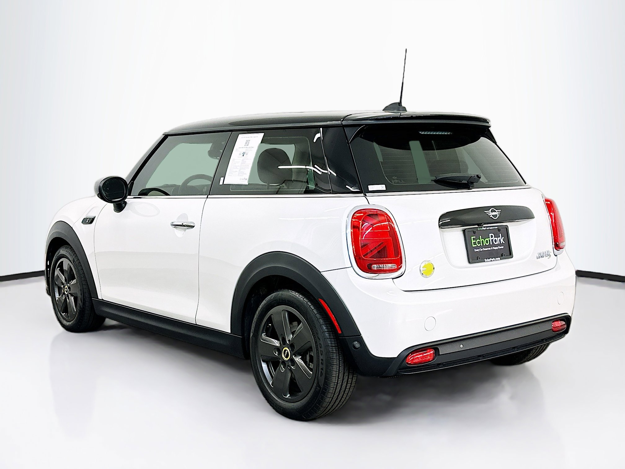 Used 2024 MINI Cooper SE image 5