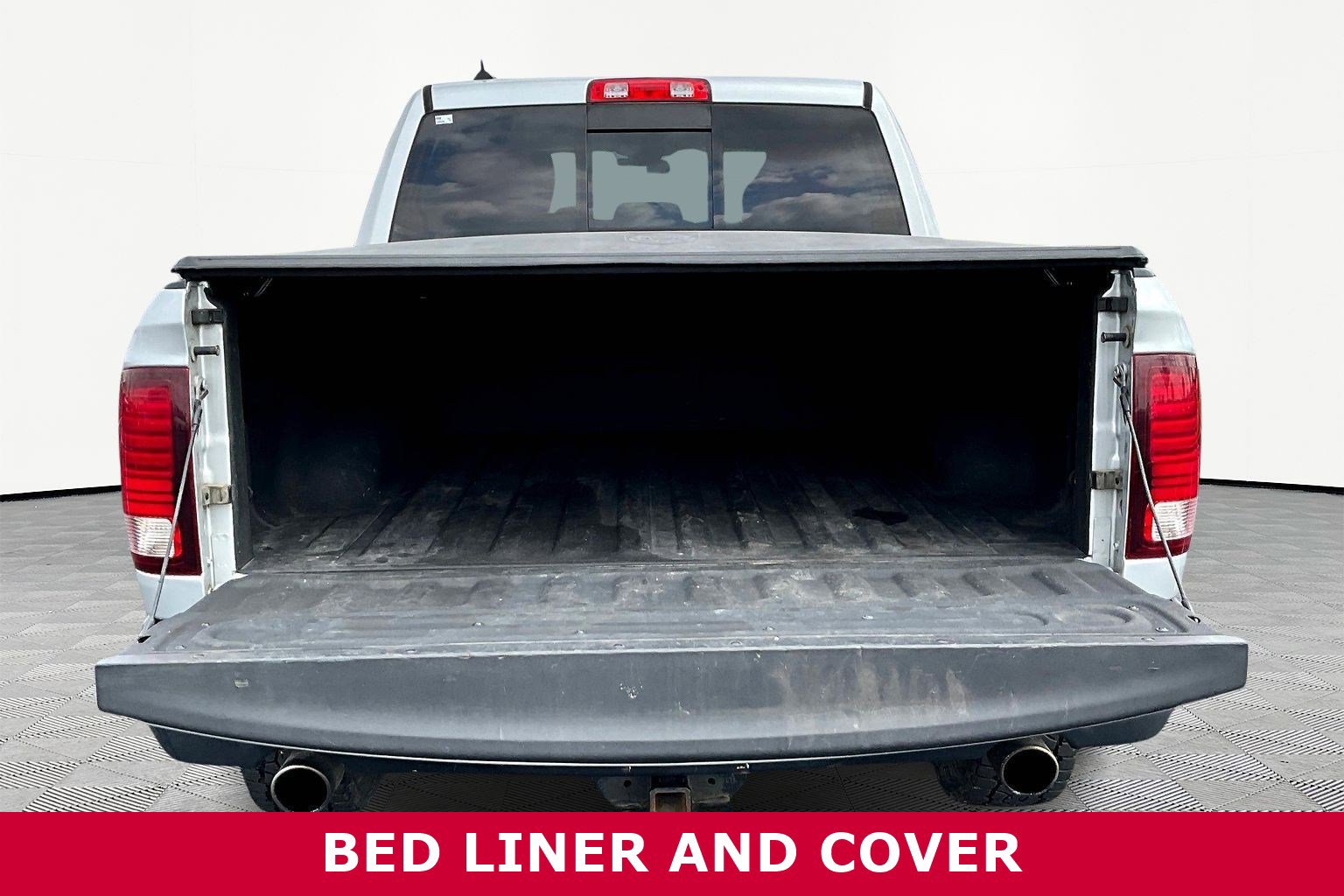 Used 2017 RAM 1500 Rebel w/ Luxury Group image 7