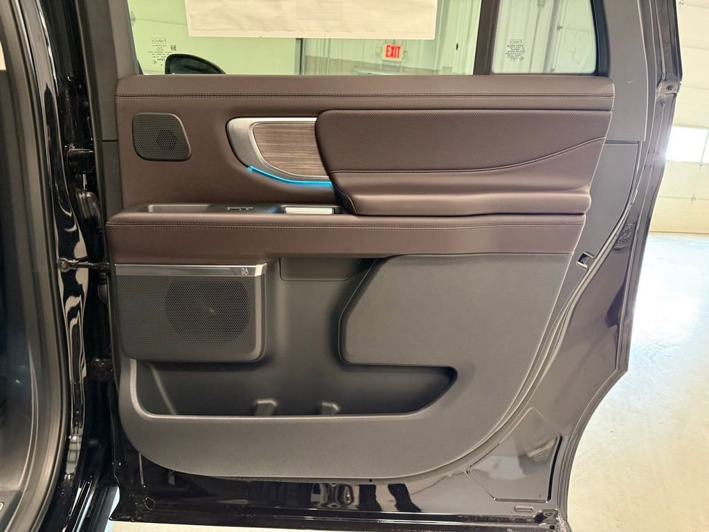 New 2026 Ford Expedition Max Platinum w/ Platinum Ultimate Package image 38