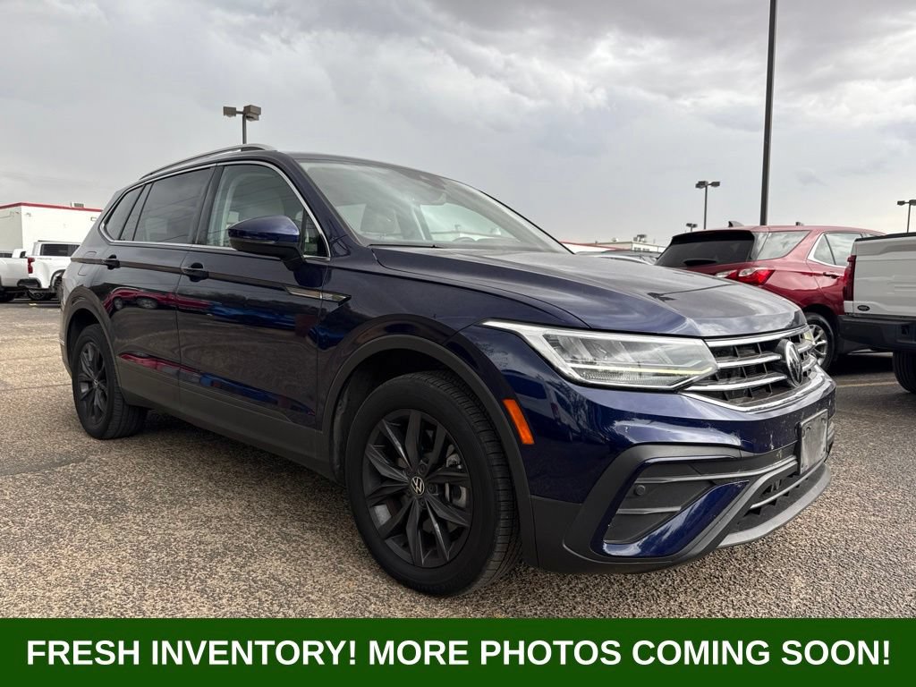 Used 2022 Volkswagen Tiguan SE w/ Panoramic Sunroof Package