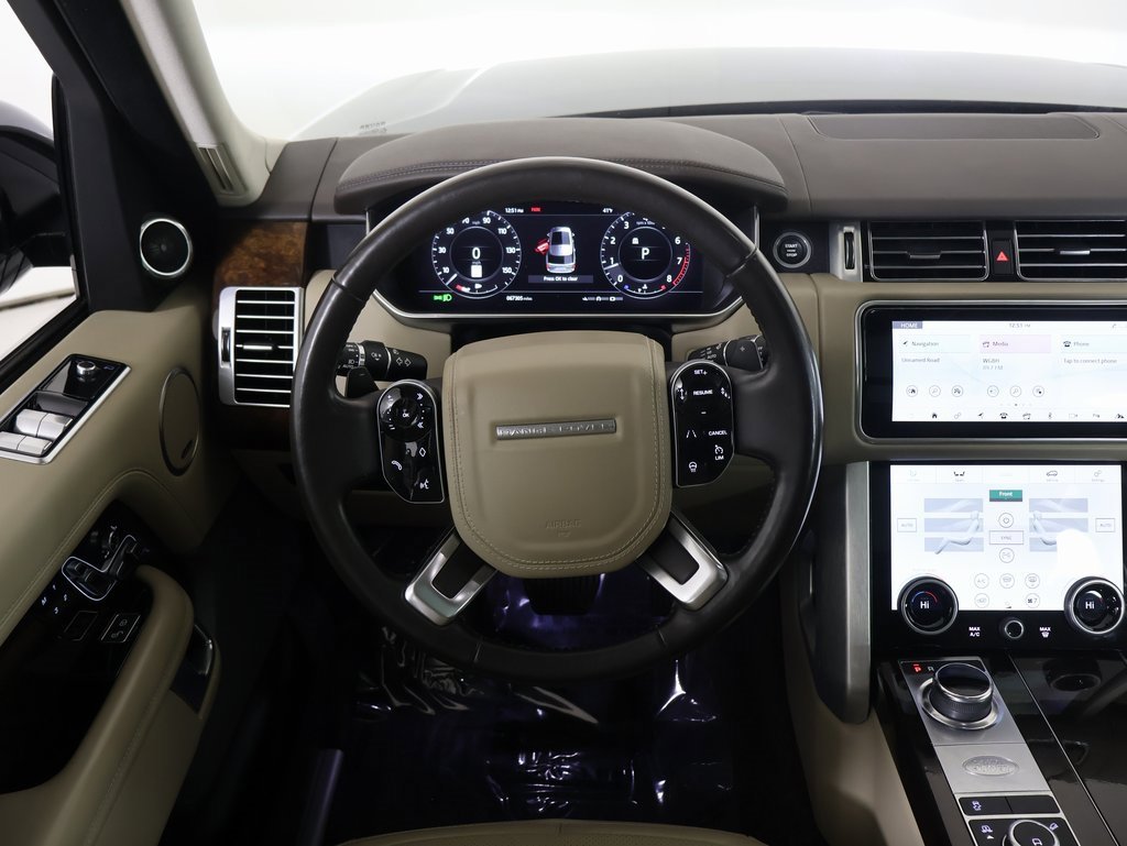 Used 2020 Land Rover Range Rover HSE image 32
